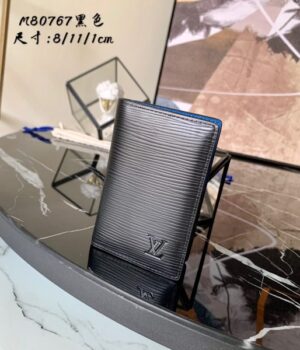 LV CARD HOLDER