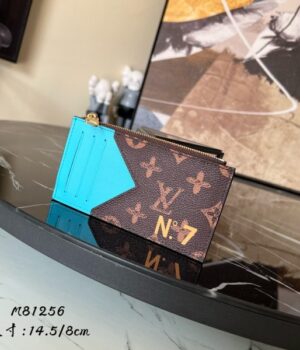 LV CARD HOLDER