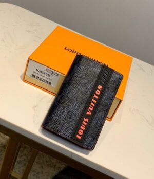 LV CARD HOLDER