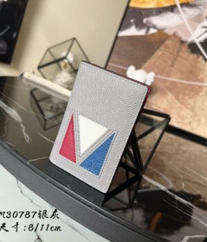 LV CARD HOLDER