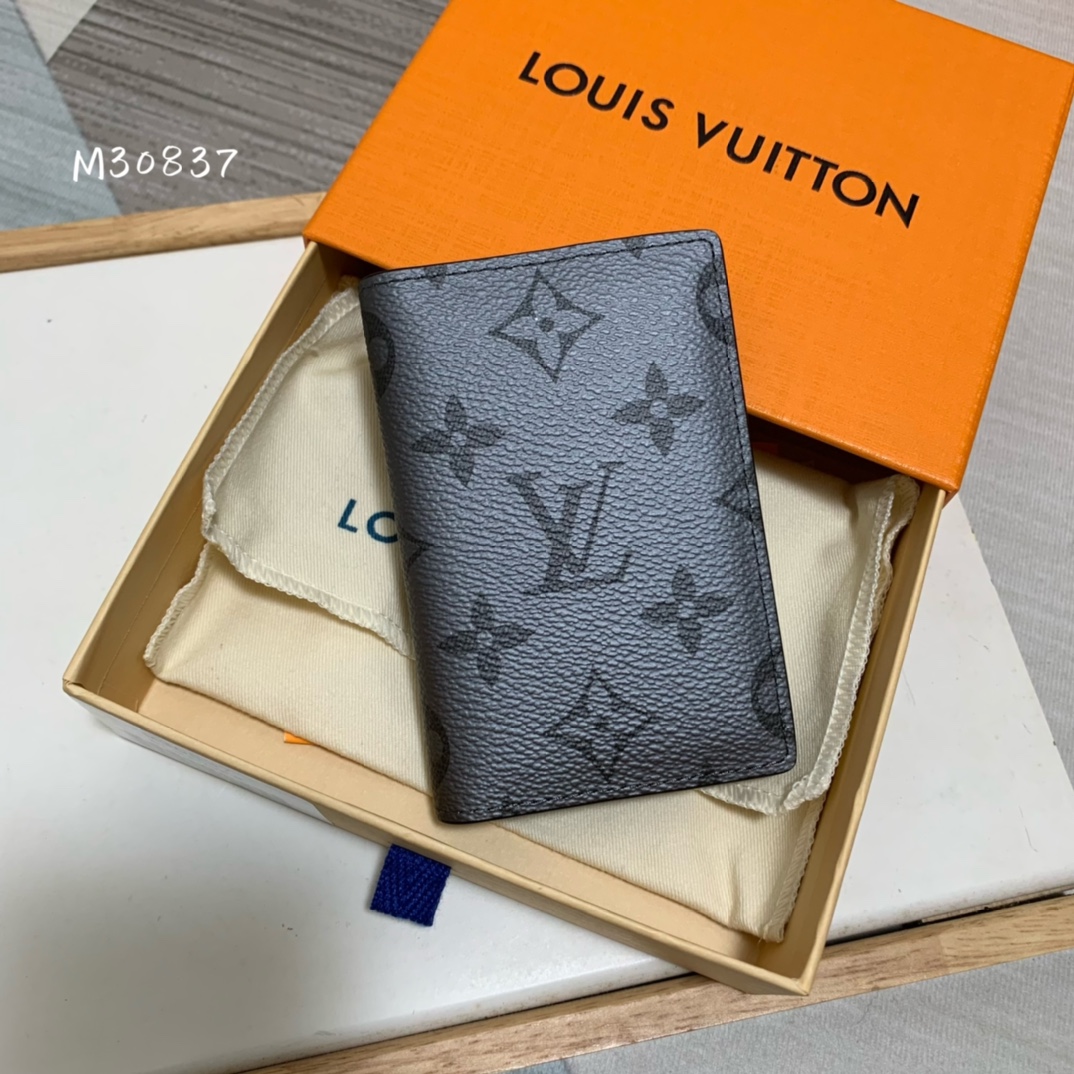 LV CARD HOLDER - Image 2