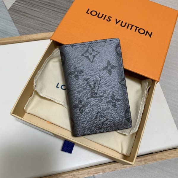 LV CARD HOLDER - Image 4
