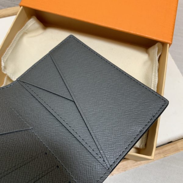 LV CARD HOLDER - Image 6