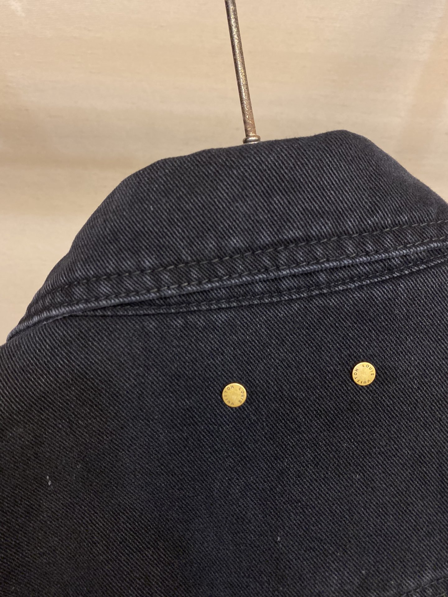 LV JACKET - Image 5
