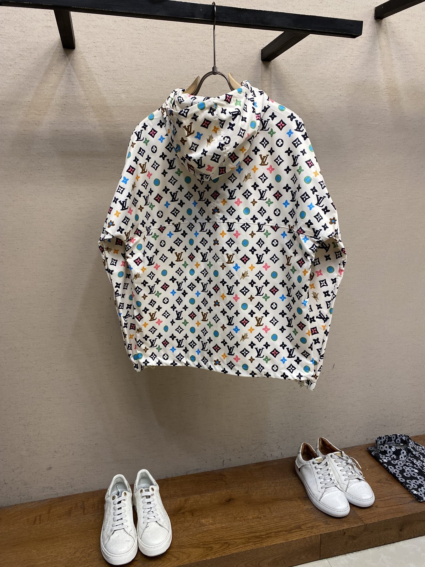 LV JACKET - Image 3