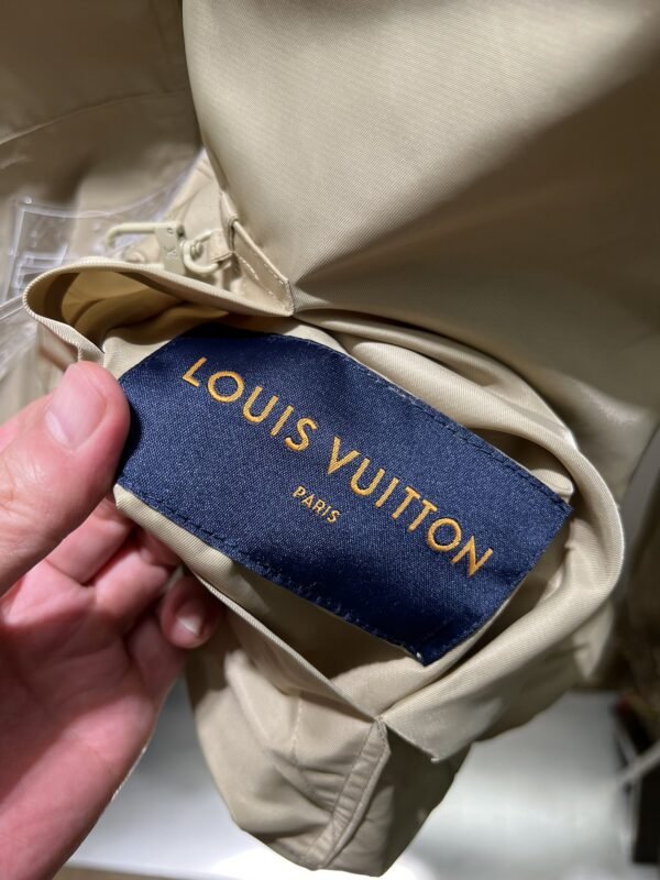LV JACKET - Image 6