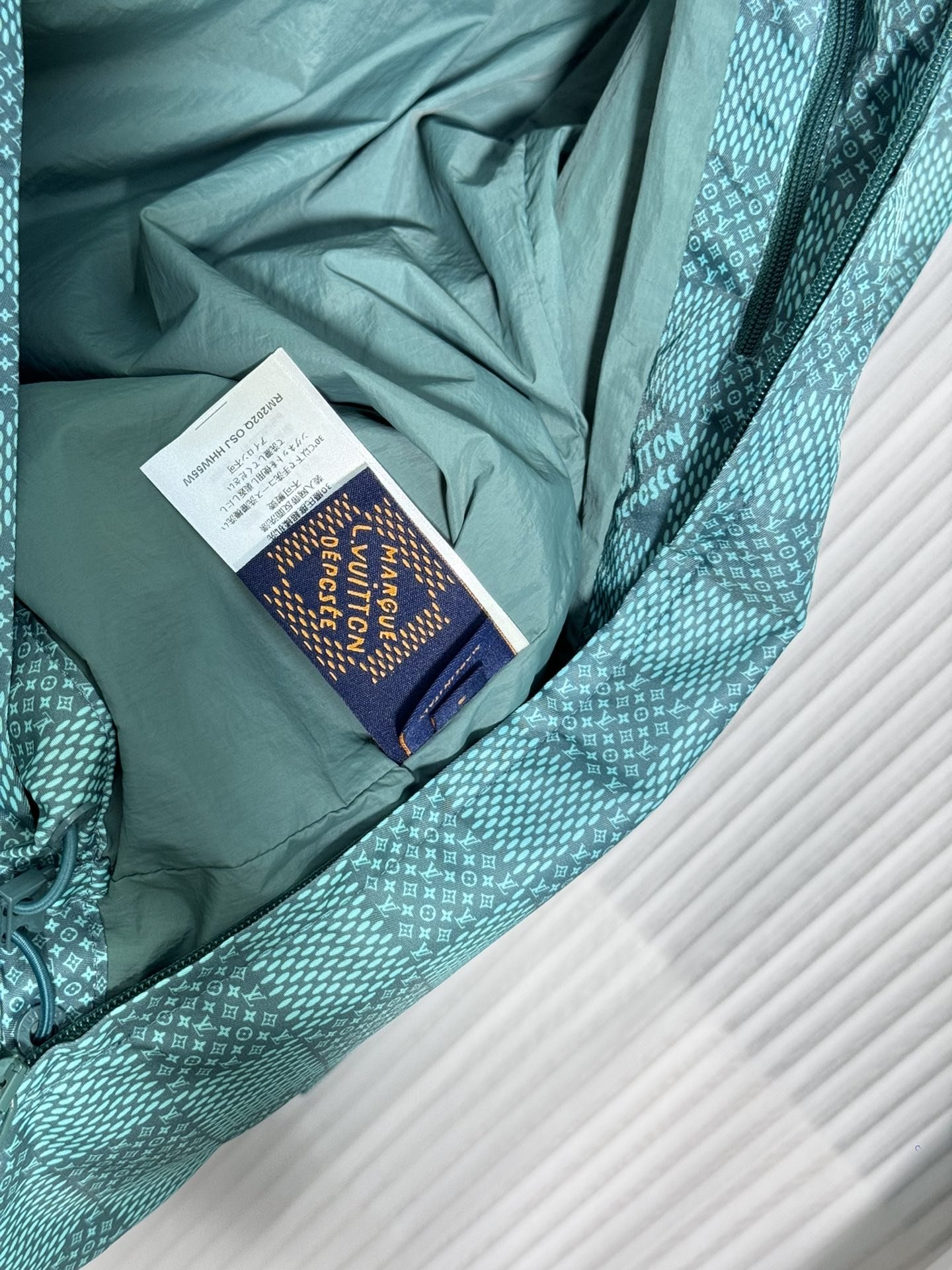 LV JACKET - Image 7