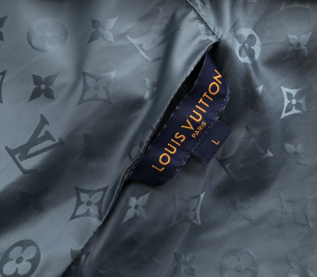 LV JACKET - Image 7