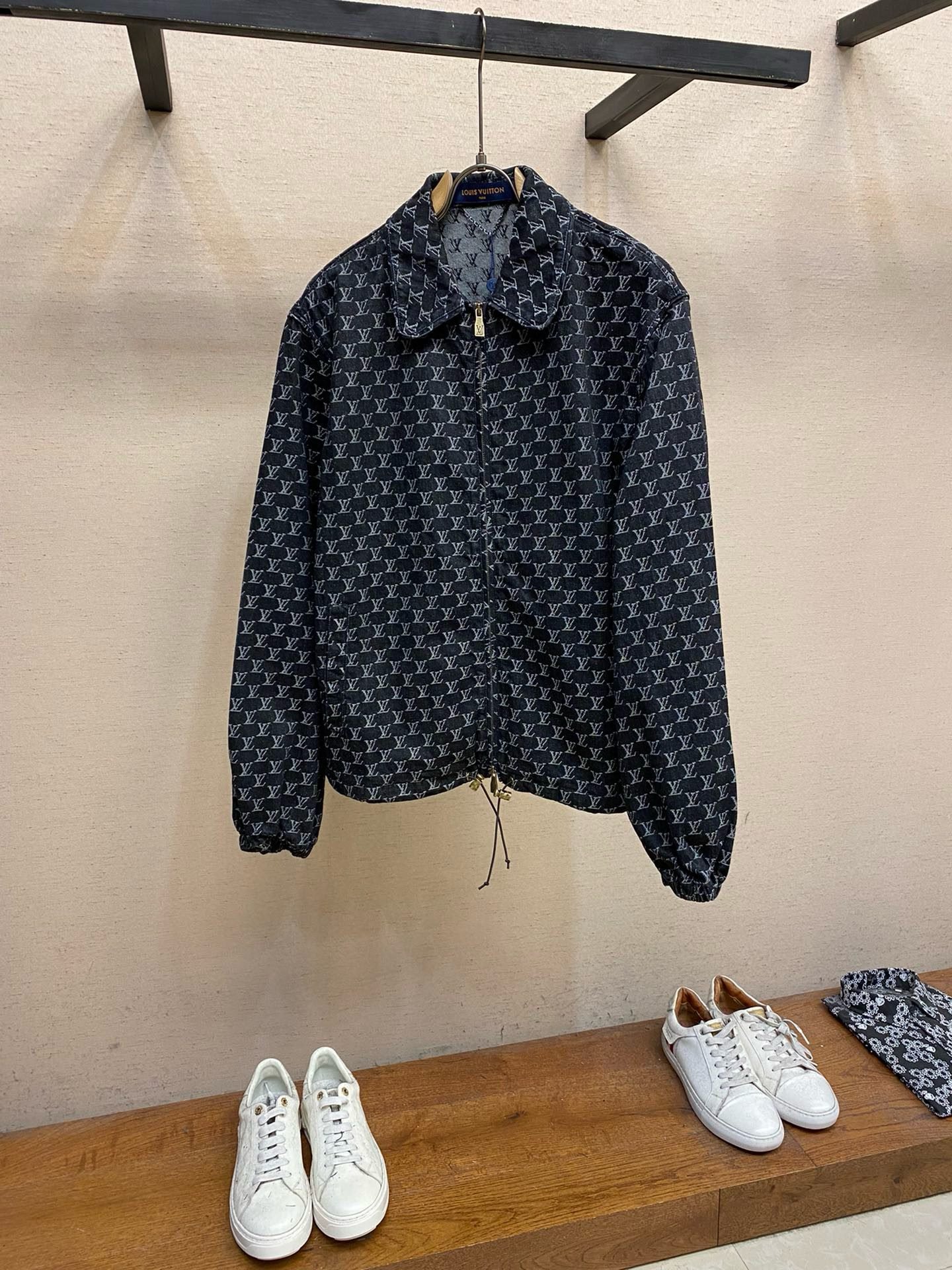 LV JACKET - Image 2