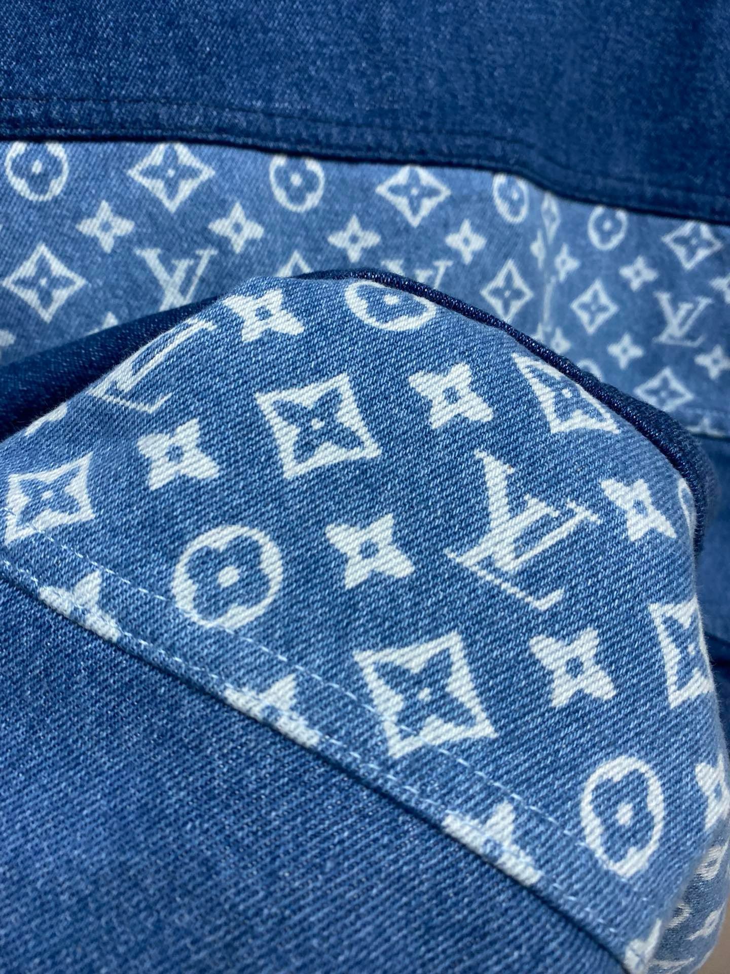 LV JACKET - Image 7
