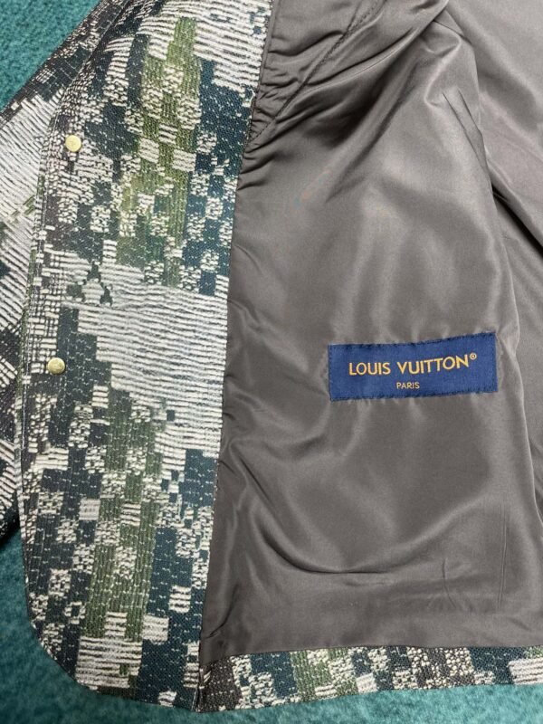 LV JACKET - Image 6