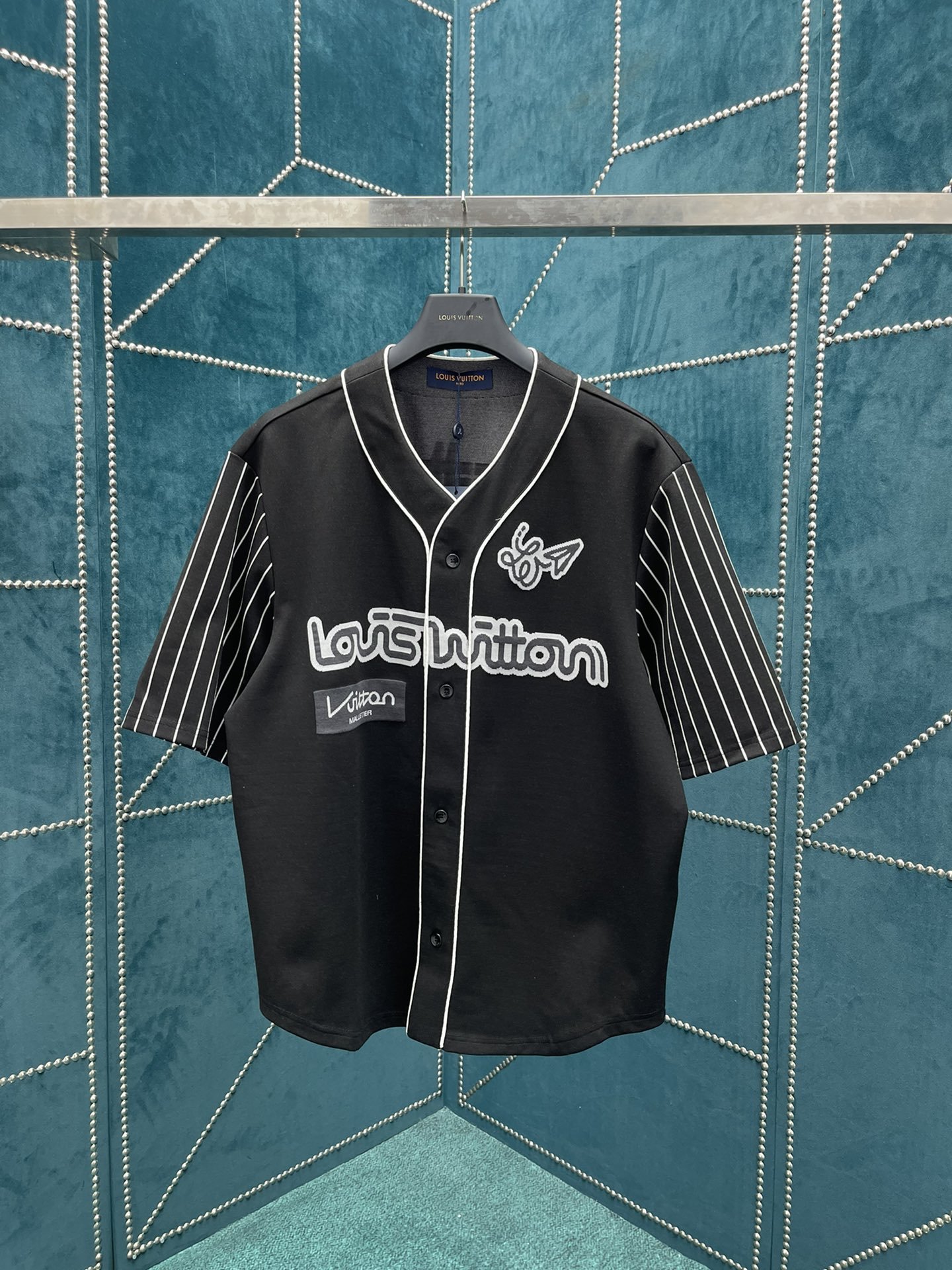 LV JACKET - Image 2