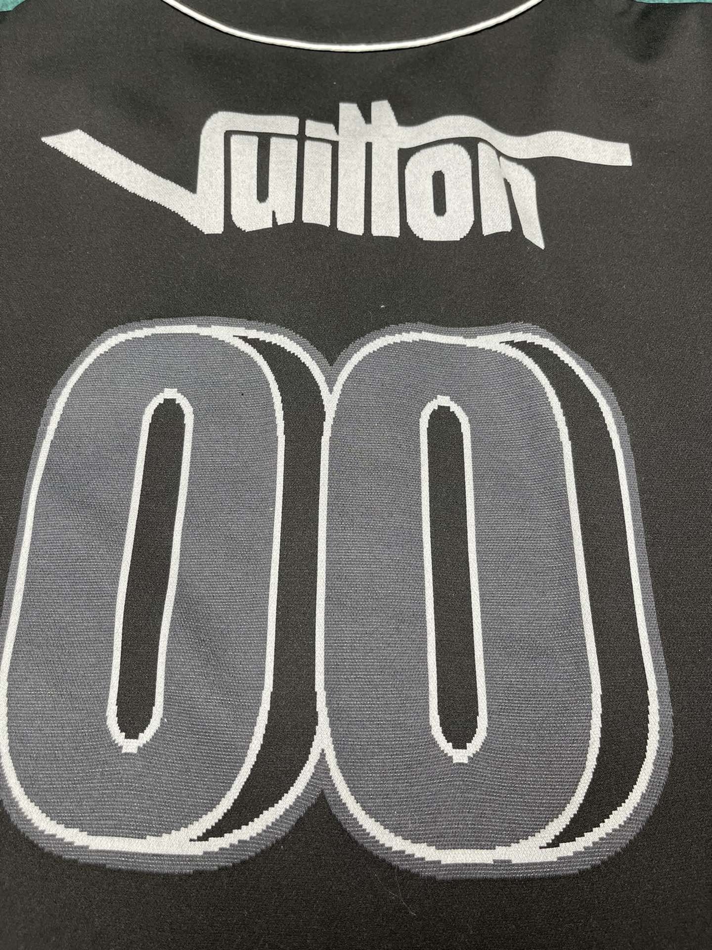 LV JACKET - Image 7