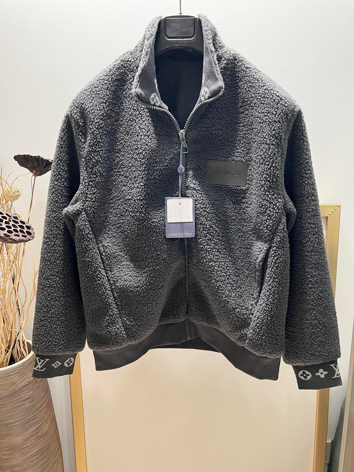 LV JACKET - Image 2