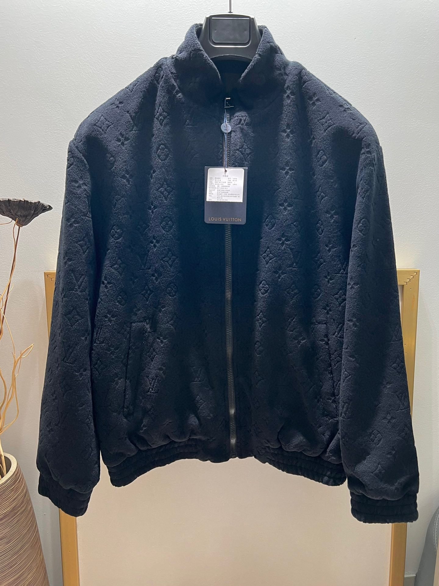 LV JACKET - Image 2