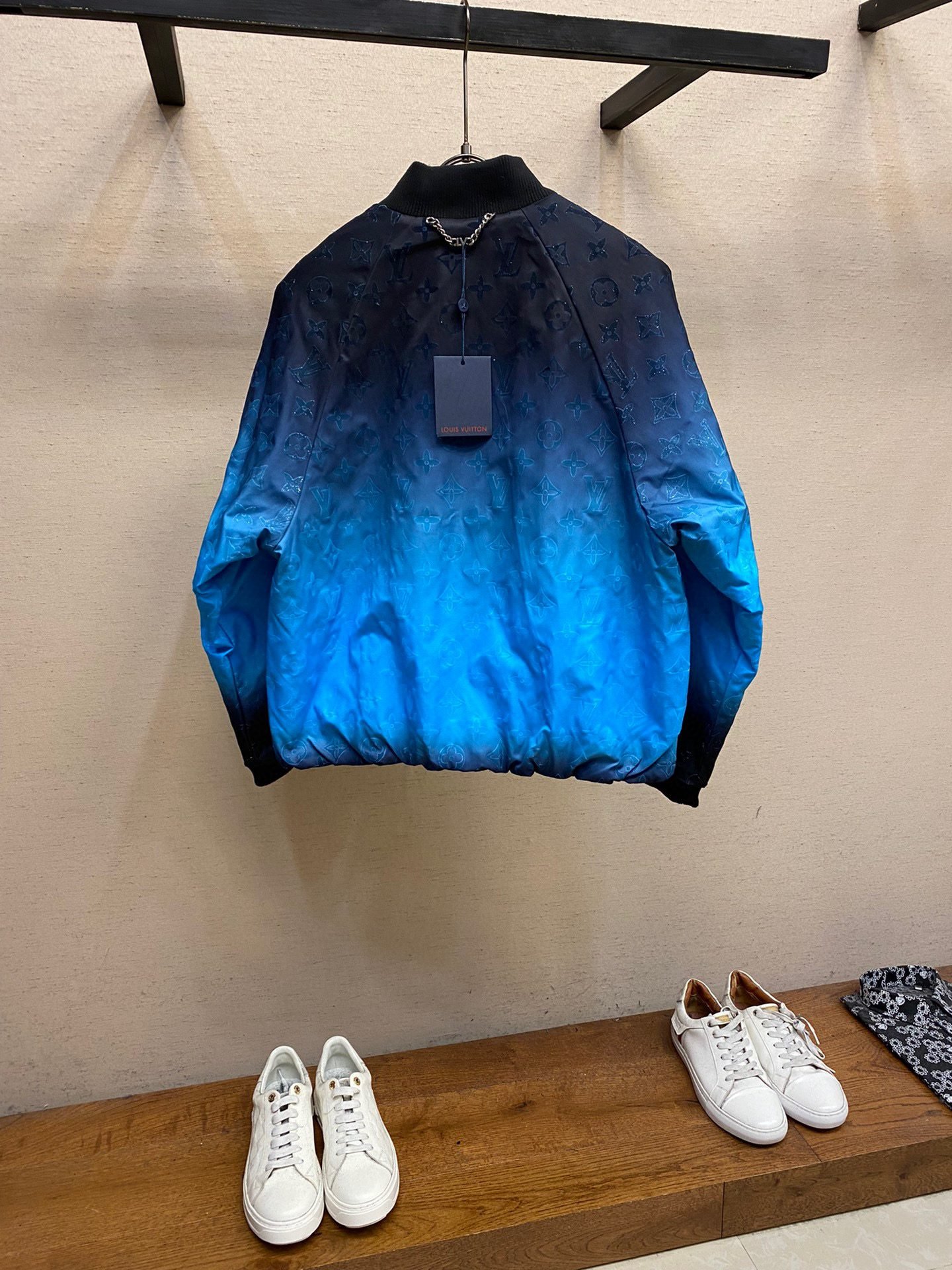 LV JACKET - Image 3