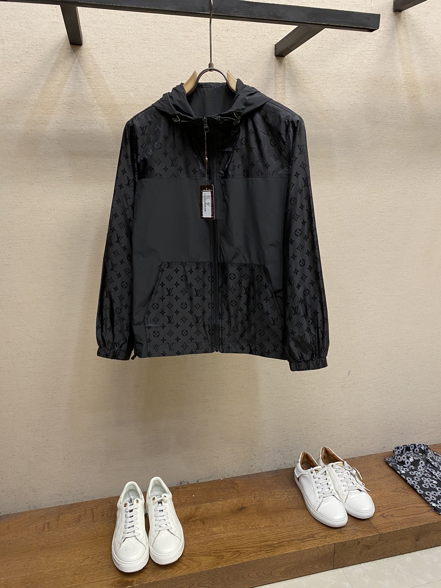 LV JACKET - Image 2