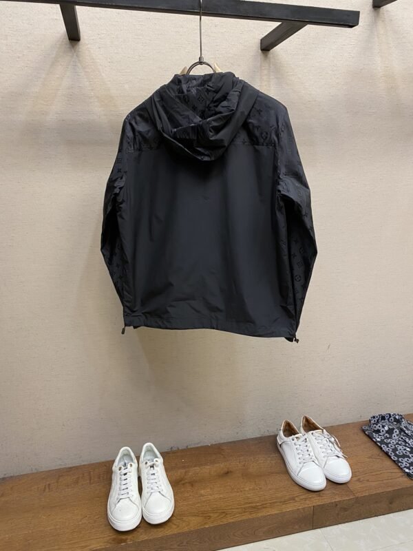LV JACKET - Image 4