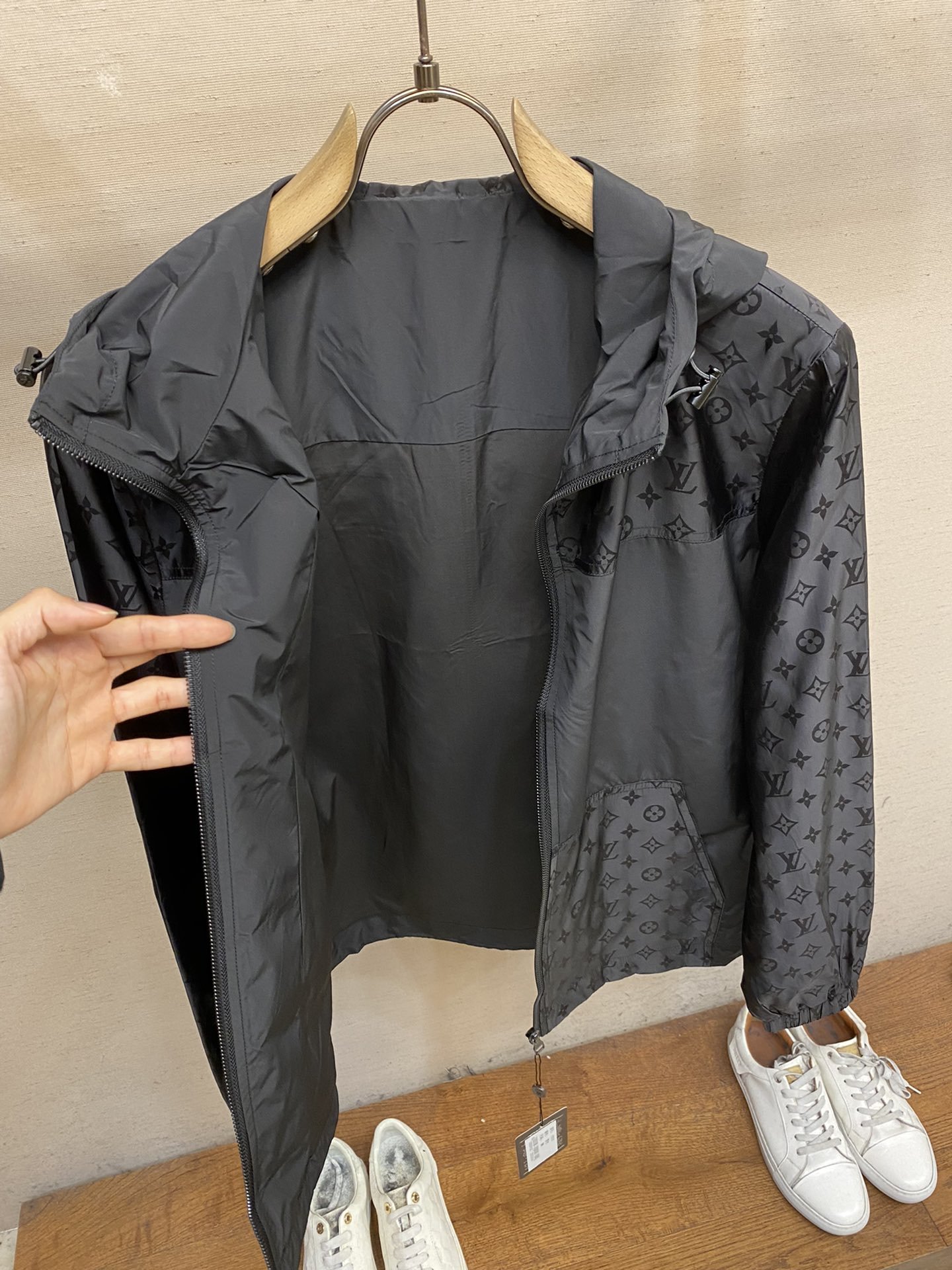 LV JACKET - Image 7