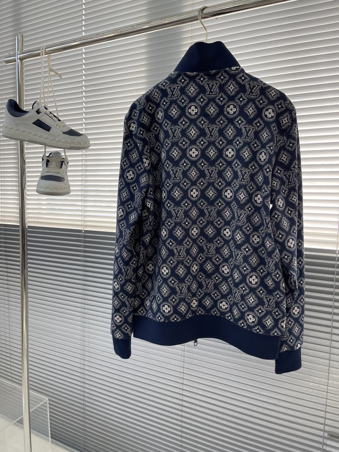 LV JACKET - Image 5