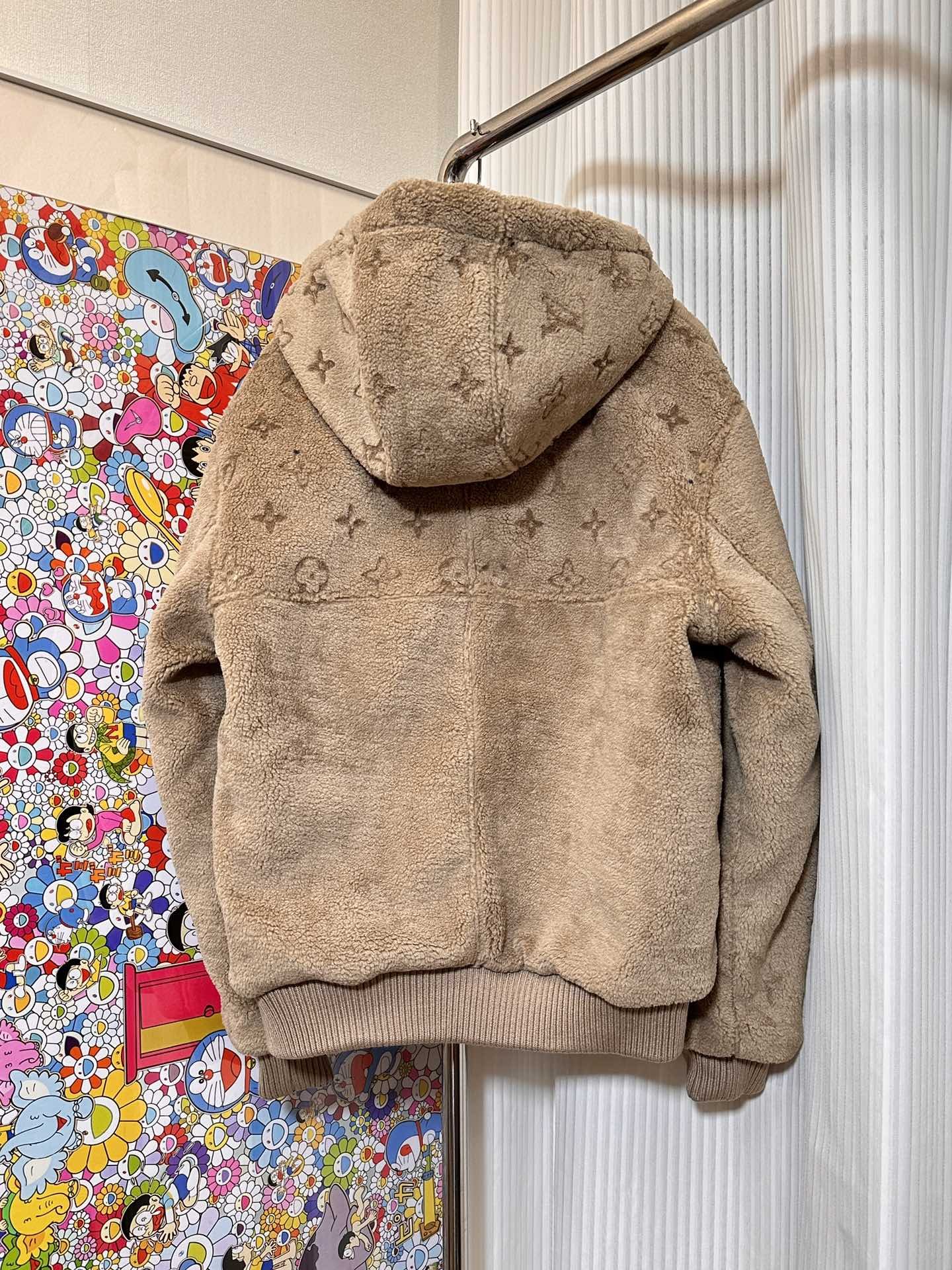 LV JACKET - Image 3