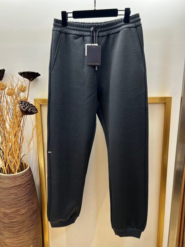 LV JOGGER PANTS