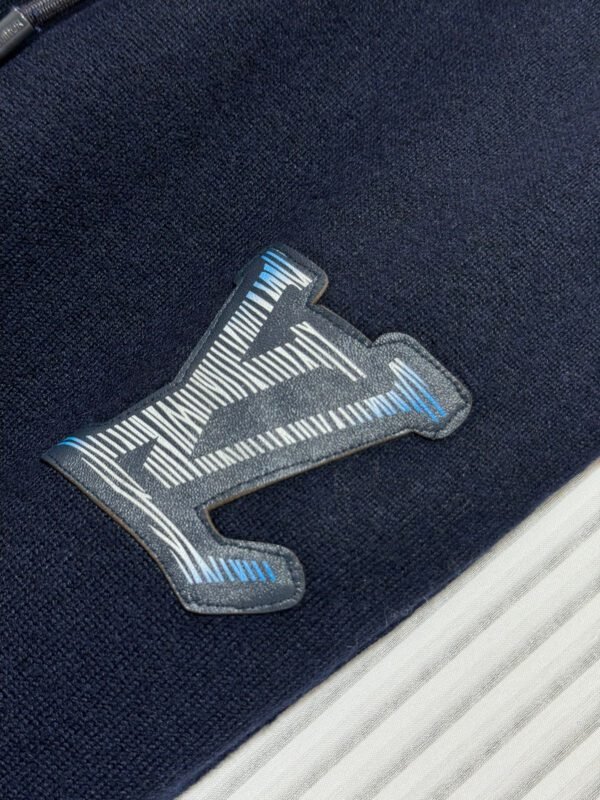 LV JOGGER PANTS - Image 6