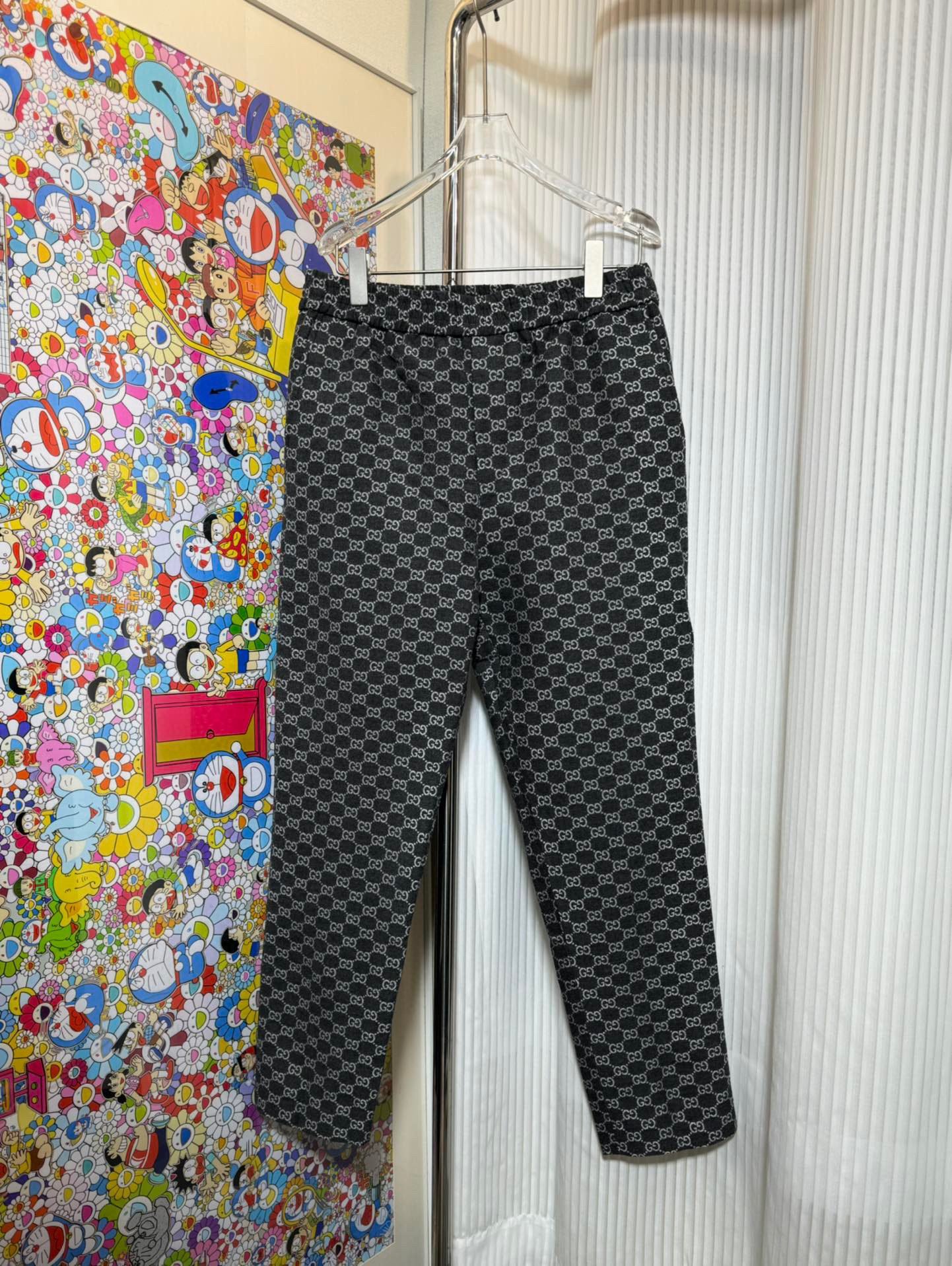 LV JOGGER PANTS - Image 2