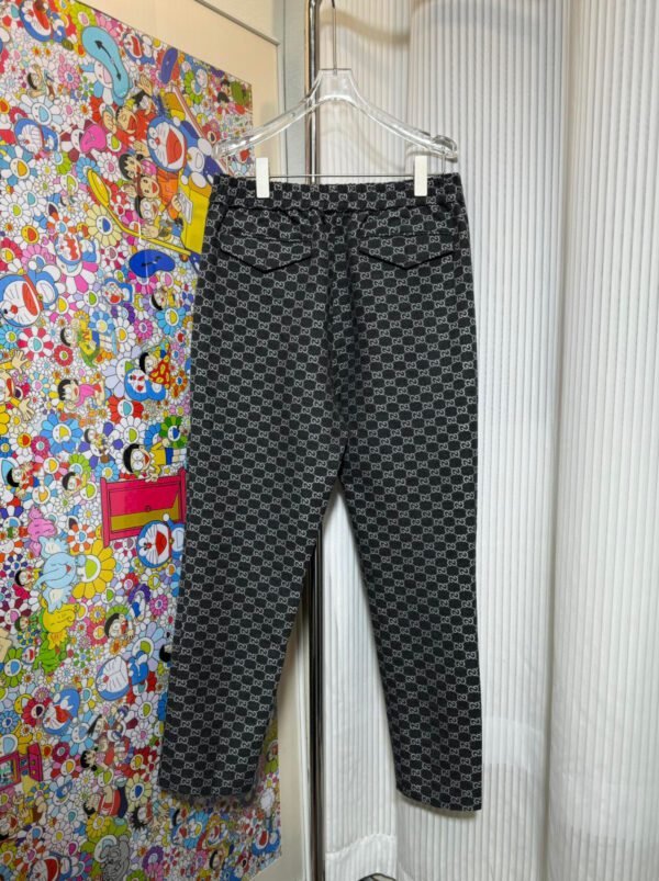 LV JOGGER PANTS - Image 4