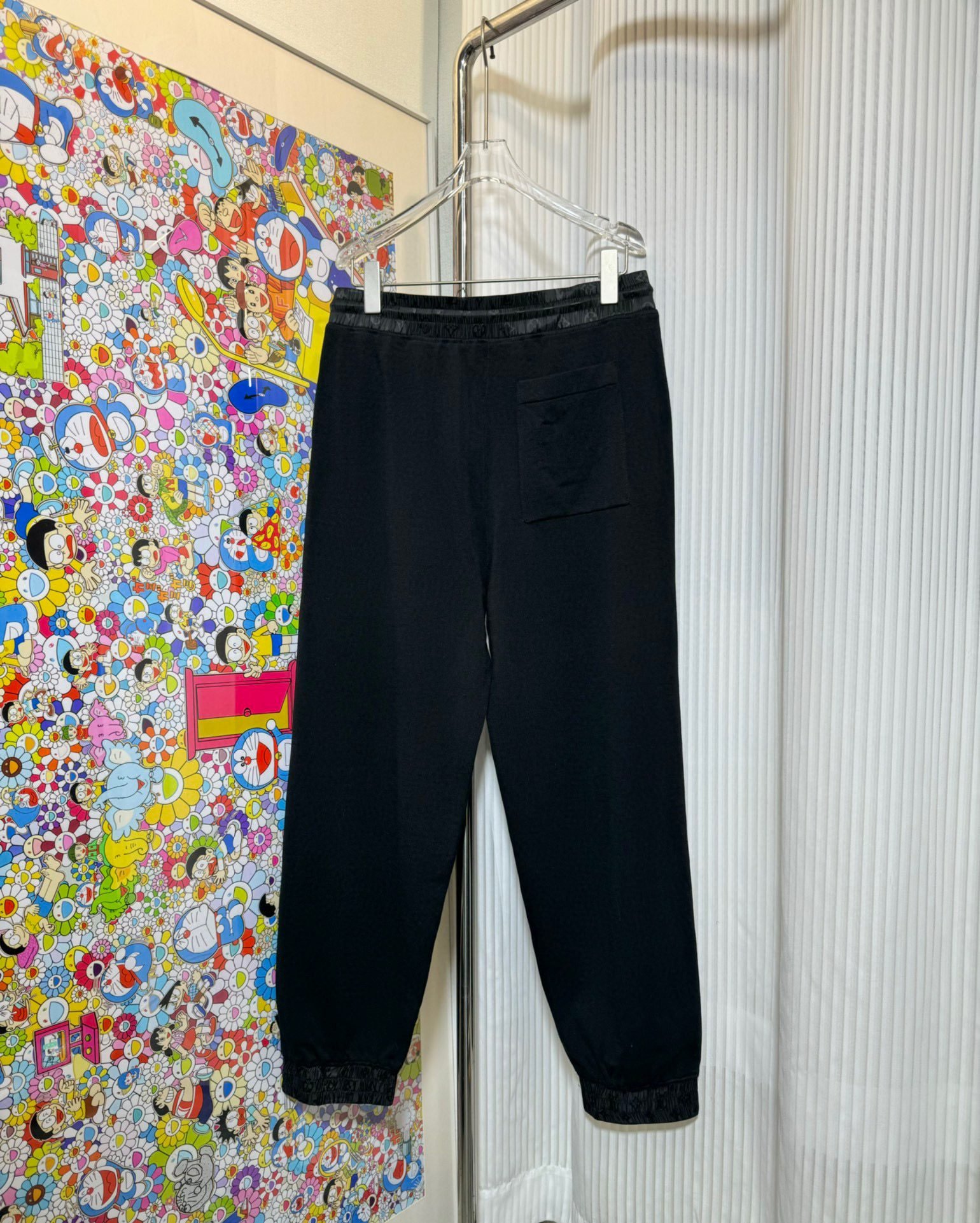 LV JOGGER PANTS - Image 3