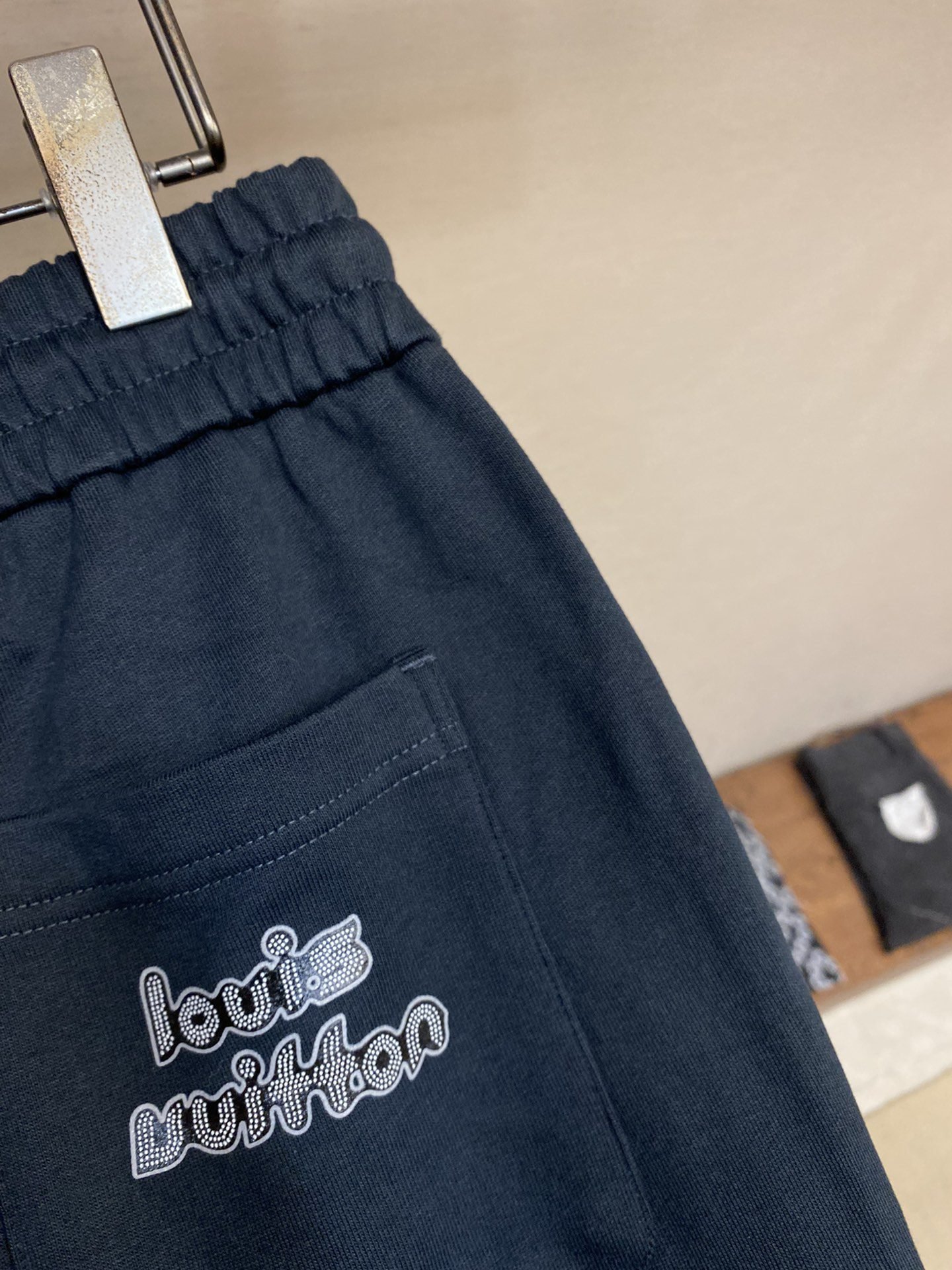 LV JOGGER PANTS - Image 5