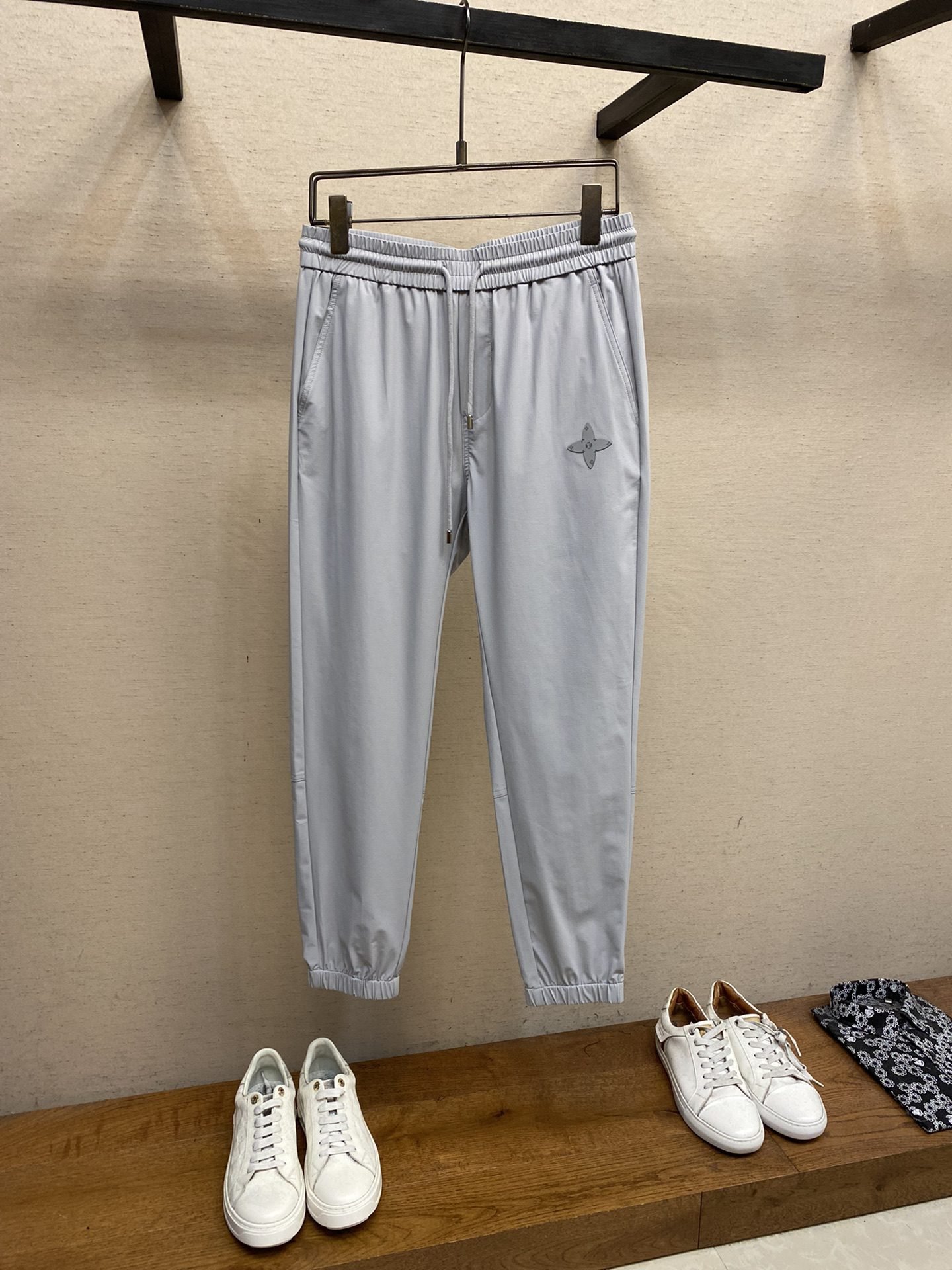 LV JOGGER PANTS - Image 2