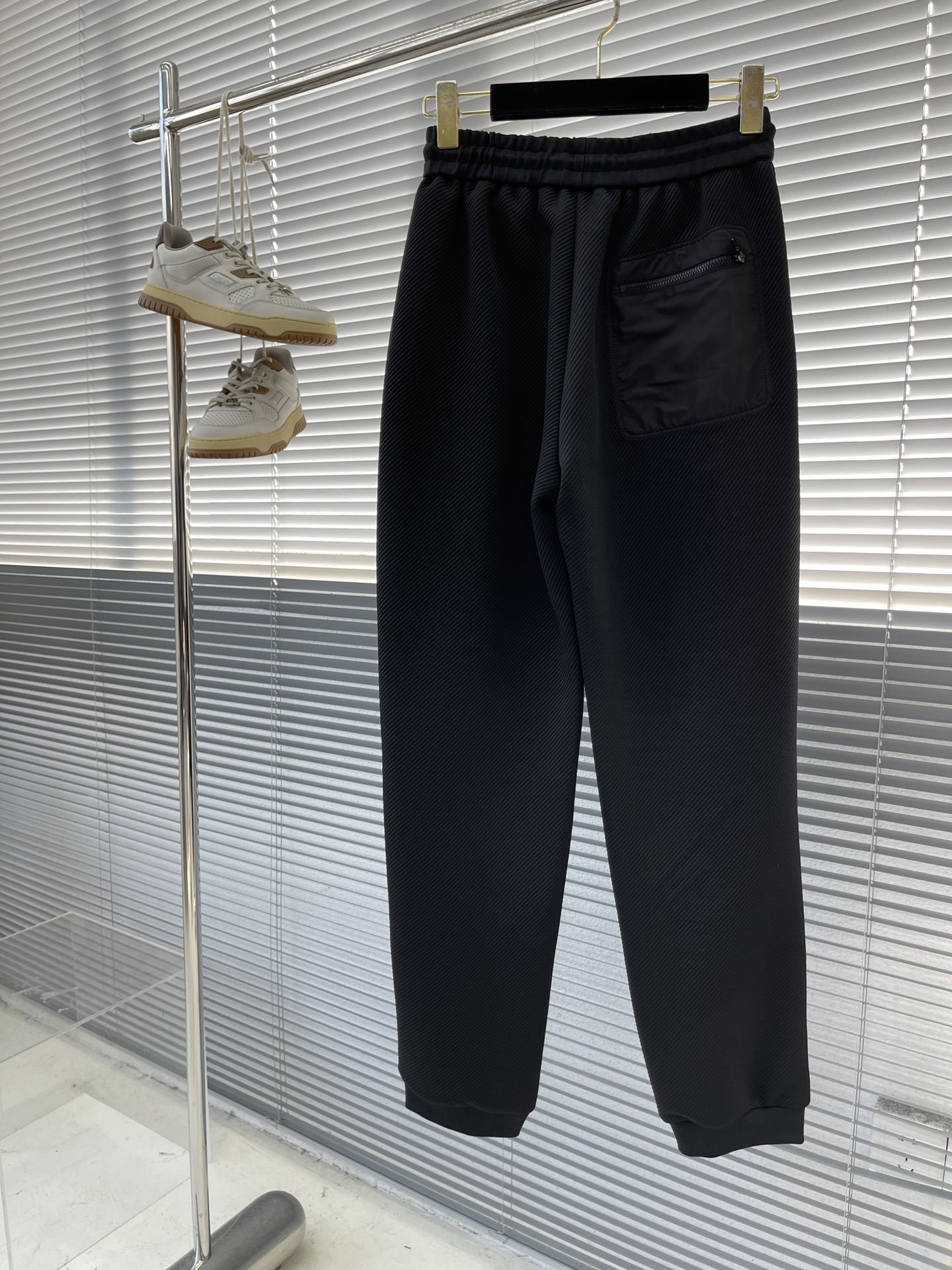 LV JOGGER PANTS - Image 5