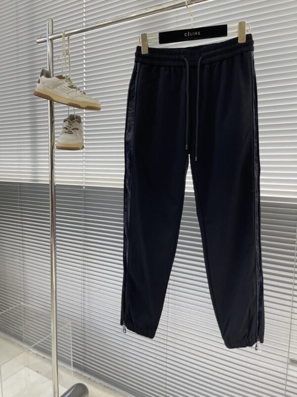 LV JOGGER PANTS
