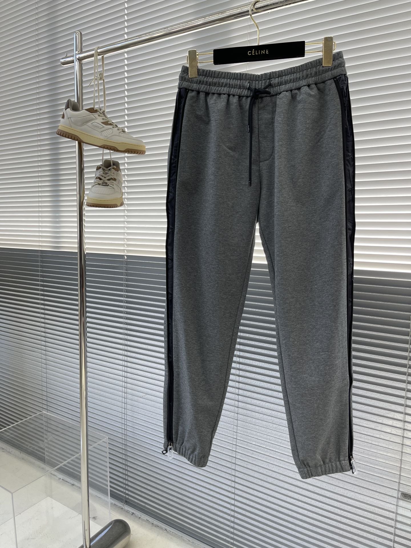 LV JOGGER PANTS - Image 2