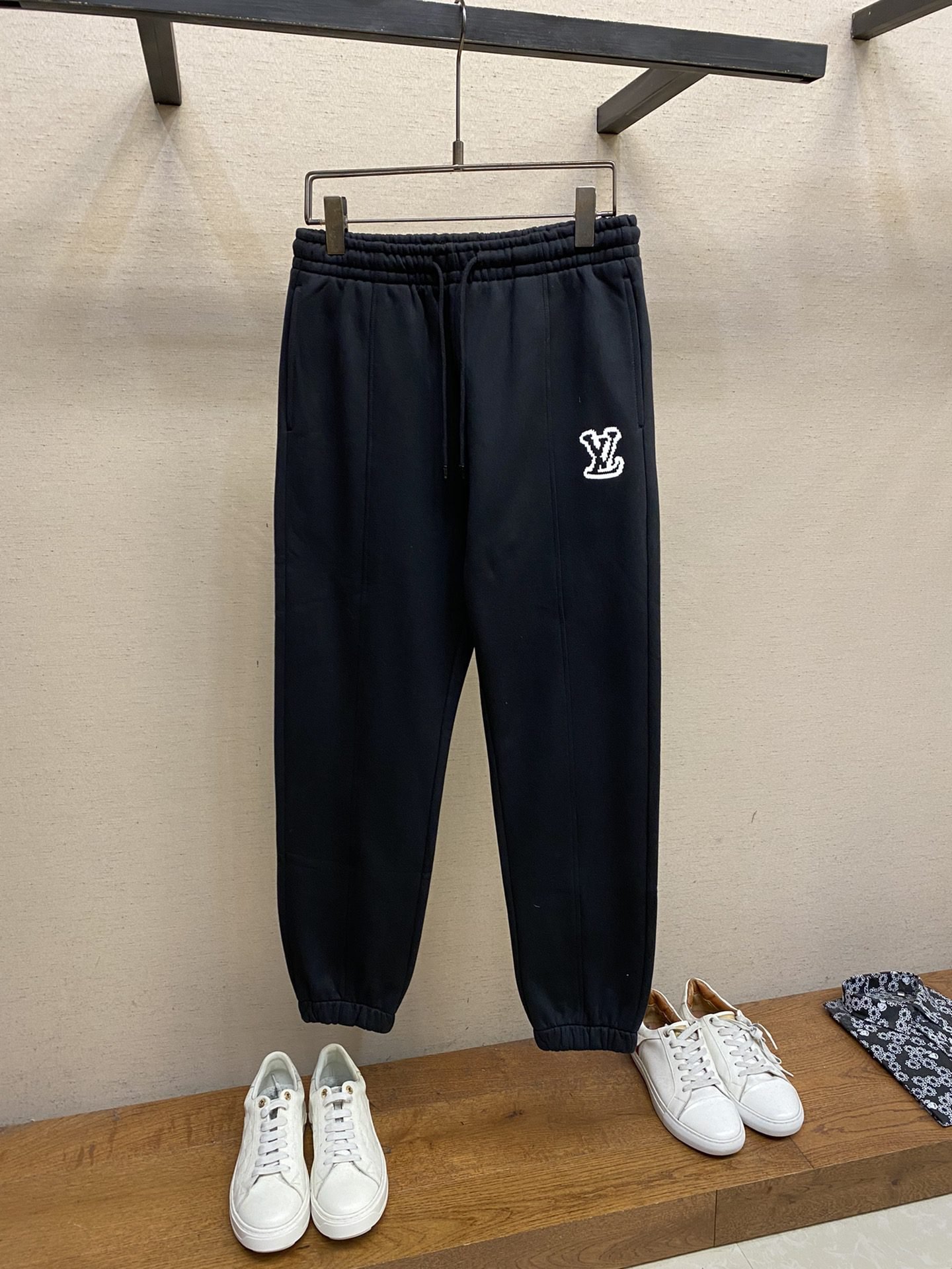 LV JOGGER PANTS - Image 2