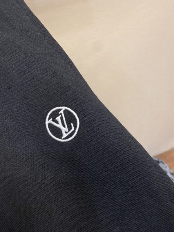 LV JOGGER PANTS - Image 8