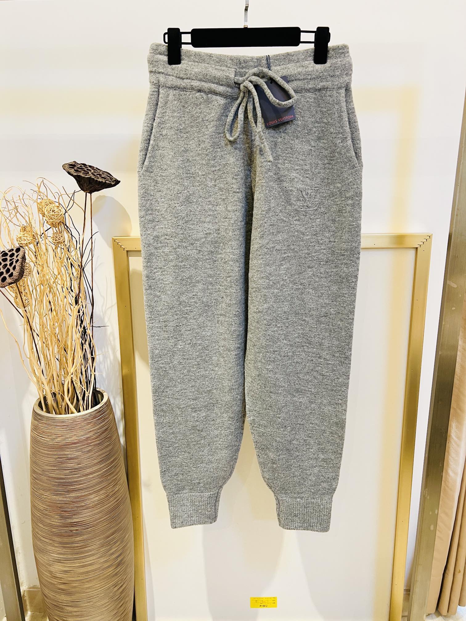 LV JOGGER PANTS - Image 2