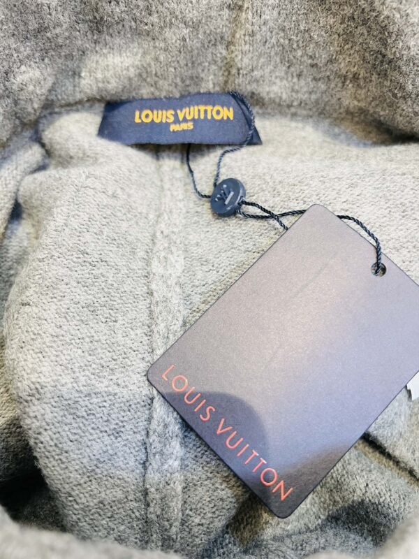 LV JOGGER PANTS - Image 8