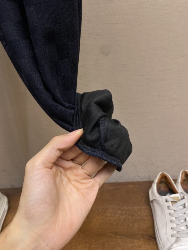 LV JOGGER PANTS - Image 8
