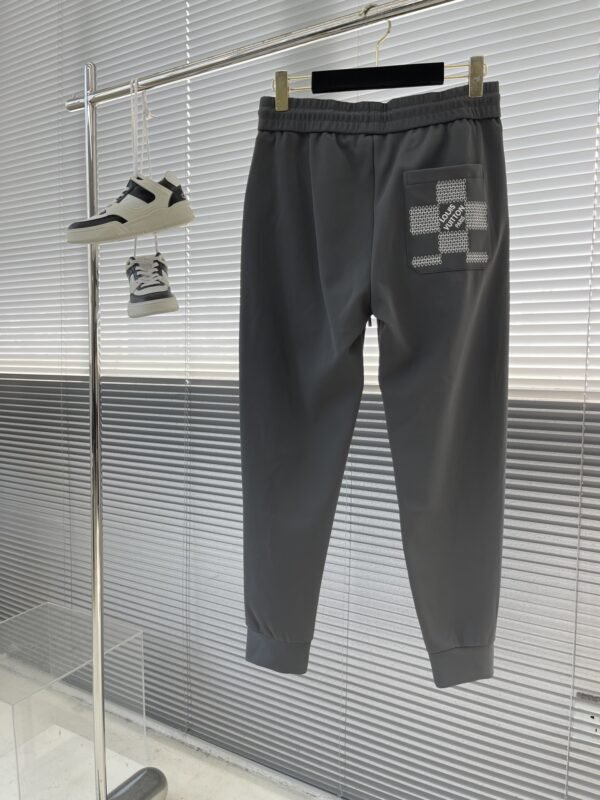 LV JOGGER PANTS - Image 6