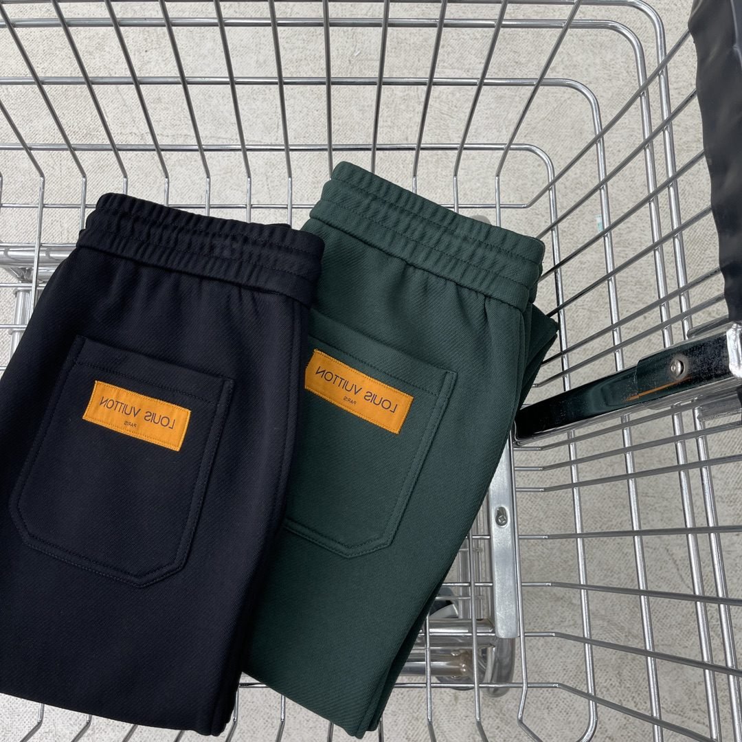 LV JOGGER PANTS - Image 3