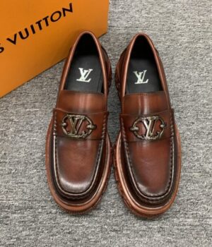 LV LOAFER