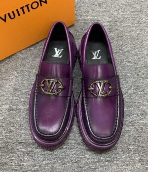 LV LOAFER