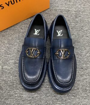 LV LOAFER