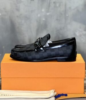 LV LOAFER