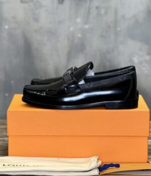 LV LOAFER