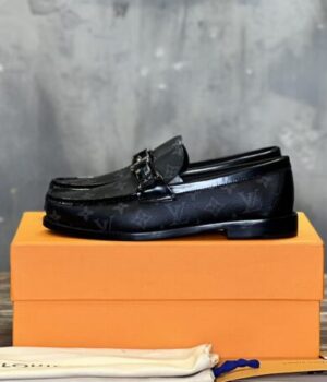 LV LOAFER