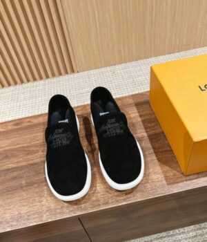 LV LOAFER