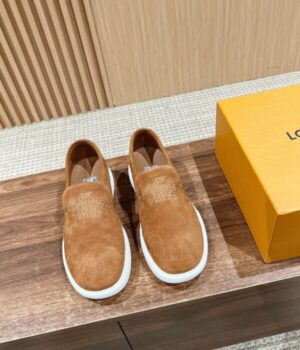 LV LOAFER